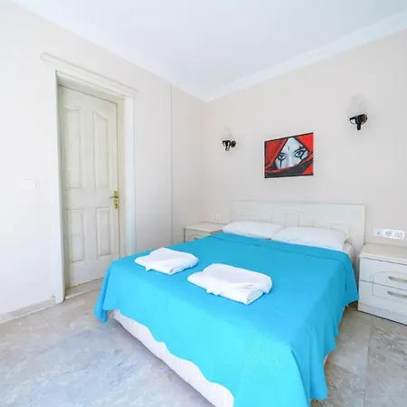 Sleeps 6 With Pool Air Con And Wifi Oludeniz