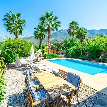Sleeps 6 With Pool Air Con And Wifi Oludeniz