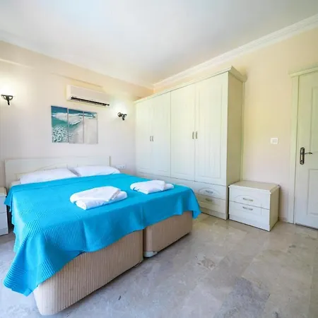 Sleeps 6 With Pool Air Con And Wifi أولدينيس